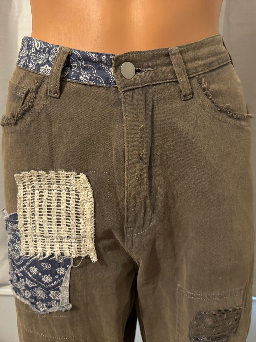POL Olive Green Cropped Patchwork Pants - Picture 2 of 8